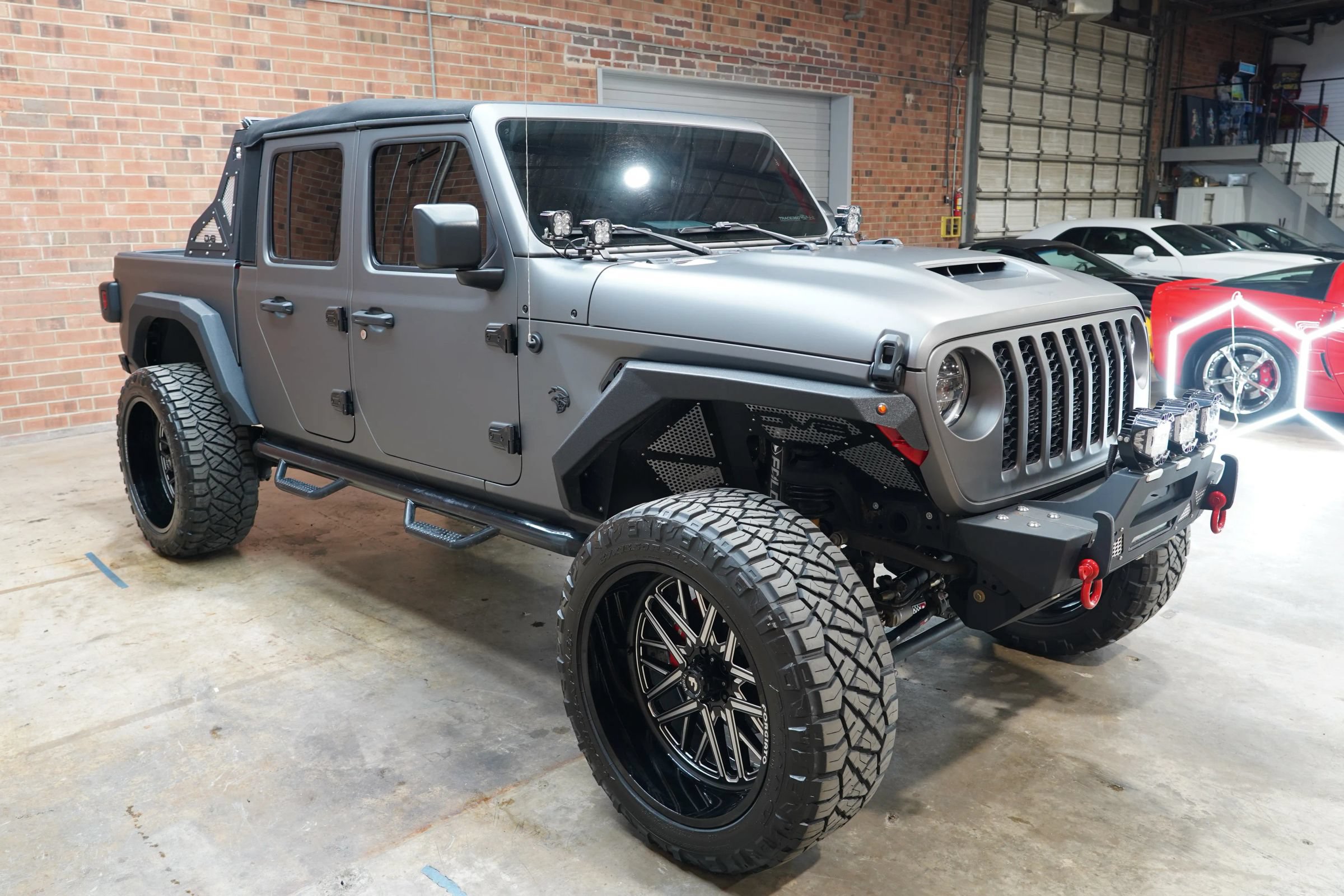 Used 2020 Jeep Gladiator Sport w/ Quick Order Package 24S AWD/4WD image 3