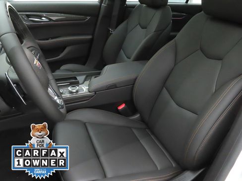 Used 2025 Cadillac CT5 V image 10