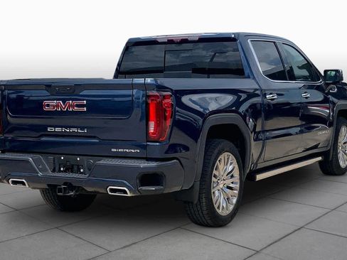 Used 2022 GMC Sierra 1500 Denali w/ Technology Package AWD/4WD image 13