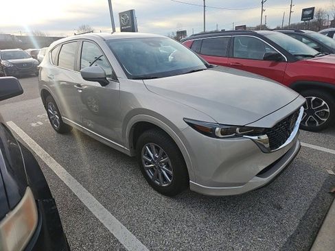 Used 2024 MAZDA CX-5 AWD 2.5 S w/ Select Package image 3