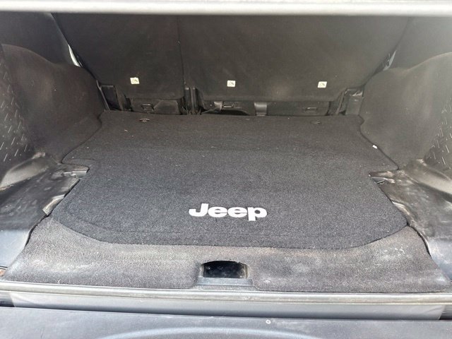 Used 2013 Jeep Wrangler Unlimited Sport w/ Connectivity Group AWD/4WD image 10
