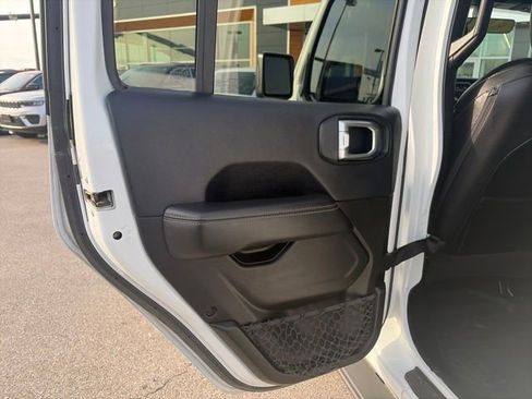 Used 2018 Jeep Wrangler Unlimited Moab w/ Quick Order Package 24M Moab image 27