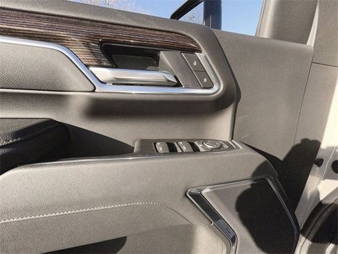 New 2026 GMC Sierra 3500 SLE w/ SLE Value Package image 22