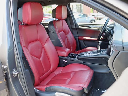 Used 2015 Porsche Macan S AWD/4WD image 26