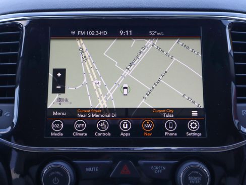 Used 2022 Jeep Grand Cherokee Laredo E w/ Security & Convenience Group image 11