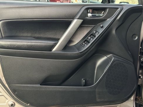 Used 2016 Subaru Forester 2.5i Limited w/ Popular Package #1 image 8
