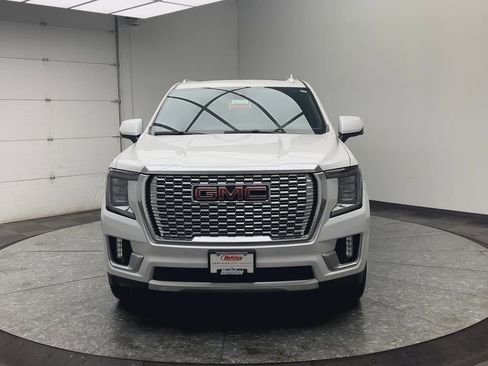 Certified 2021 GMC Yukon Denali w/ Denali Premium Package image 42
