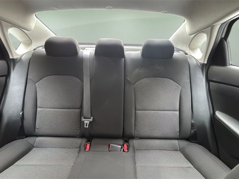 Used 2020 Kia Forte LXS image 11