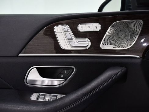 Used 2024 Mercedes-Benz GLE 450 4MATIC image 17