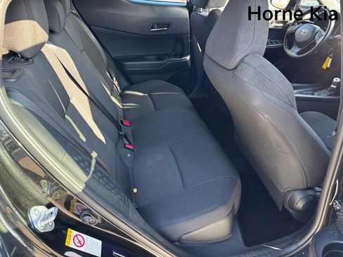 Used 2018 Toyota C-HR XLE image 26