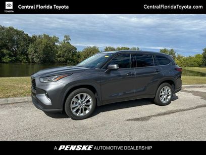 Used 2023 Toyota Highlander Limited