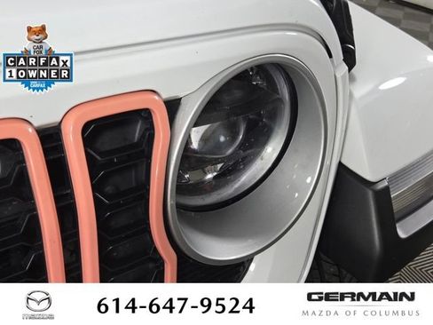 Used 2024 Jeep Wrangler Unlimited Sahara AWD/4WD image 15