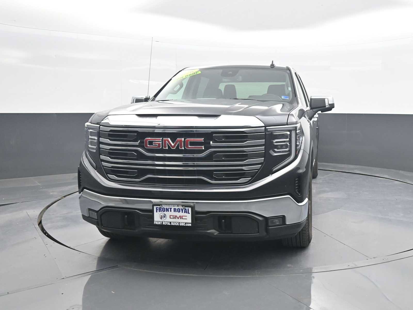 Used 2026 GMC Sierra 1500 SLT AWD/4WD image 3