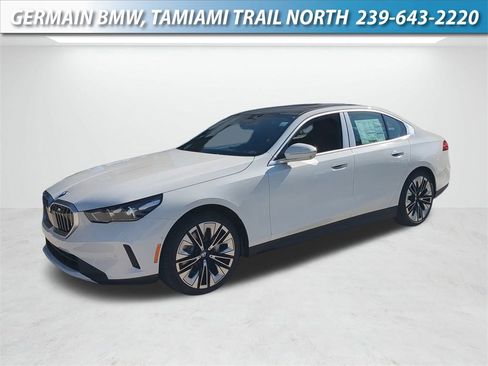 New 2026 BMW 530i xDrive 530i xDrive image 1