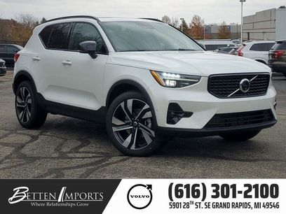 New 2025 Volvo XC40 B5 Plus w/ Protection Package Premier