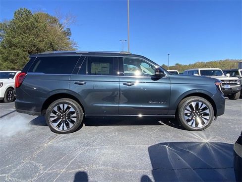 New 2025 Ford Expedition Platinum w/ Driver's Package image 2