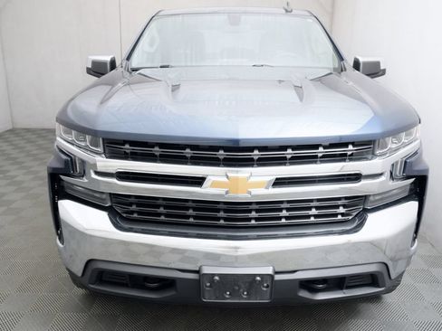Used 2020 Chevrolet Silverado 1500 LT AWD/4WD image 2