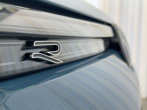 New 2026 Volkswagen Tiguan SE R-Line image 28