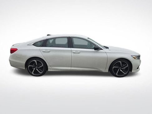 Used 2022 Honda Accord Sport image 8