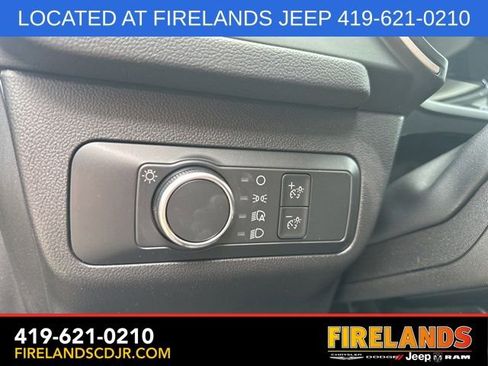 Used 2022 Ford Escape SE image 18