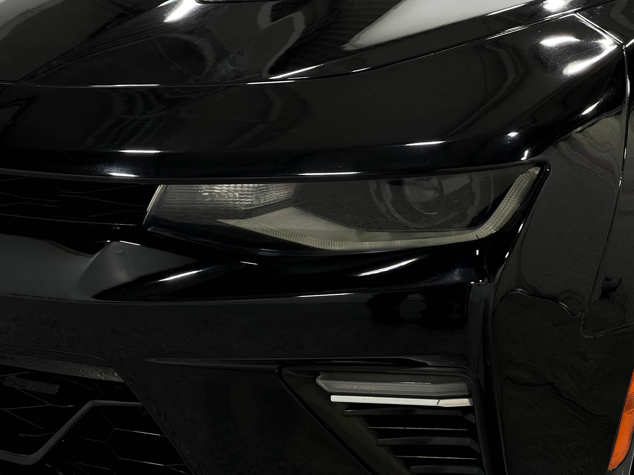 Used 2018 Chevrolet Camaro SS RWD image 30