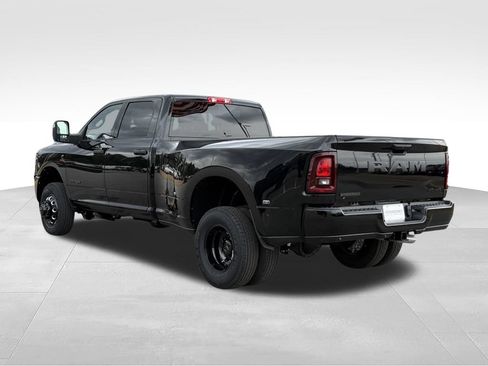 New 2026 RAM 3500 Big Horn AWD/4WD image 4