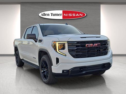 Used 2025 GMC Sierra 1500 Elevation w/ X31 Off-Road Package image 3