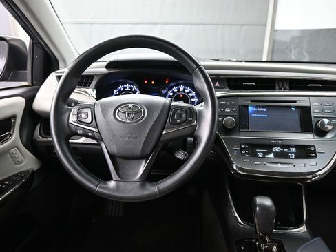 Used 2013 Toyota Avalon XLE Touring FWD image 12