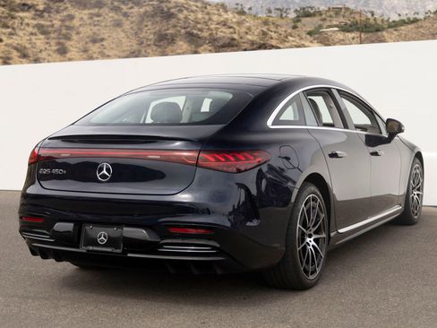 Used 2022 Mercedes-Benz EQS 450+ Sedan image 10