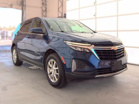 Used 2023 Chevrolet Equinox LT w/ LPO, Floor Liner Package AWD/4WD image 5