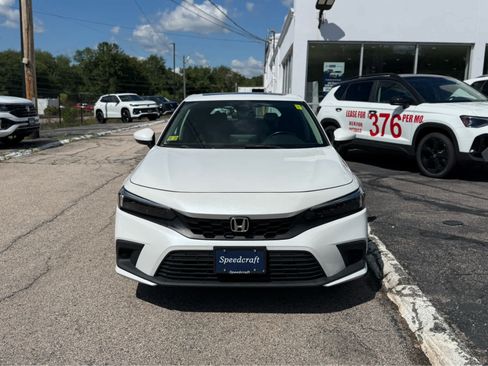 Used 2023 Honda Civic EX-L image 2