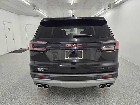 Used 2025 GMC Acadia Elevation image 5