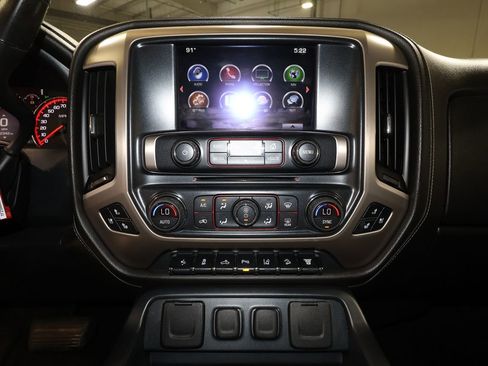 Used 2016 GMC Sierra 2500 Denali w/ Duramax Plus Package AWD/4WD image 10
