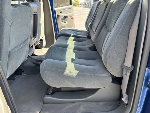 Used 2004 Chevrolet Avalanche 2WD image 26