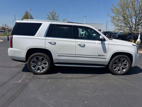 Used 2016 GMC Yukon Denali w/ Open Road Package AWD/4WD image 11