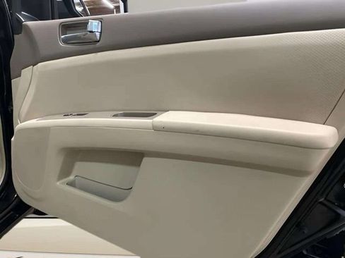 Used 2010 Nissan Sentra 2.0 SL w/ Leather Pkg FWD image 77