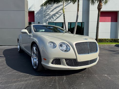 Used 2015 Bentley Continental GT image 7