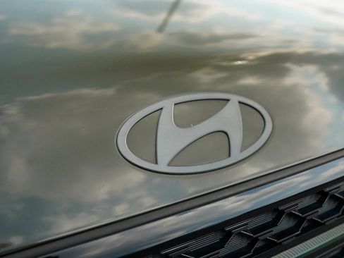 Used 2025 Hyundai Santa Fe Calligraphy AWD/4WD image 10