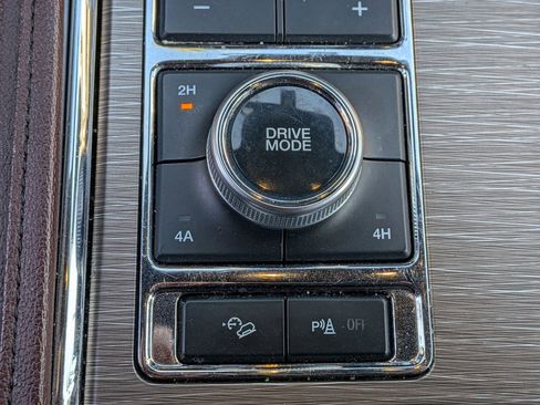 Used 2024 Ford Expedition Max Limited image 24