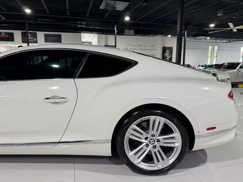 Used 2020 Bentley Continental GT image 42