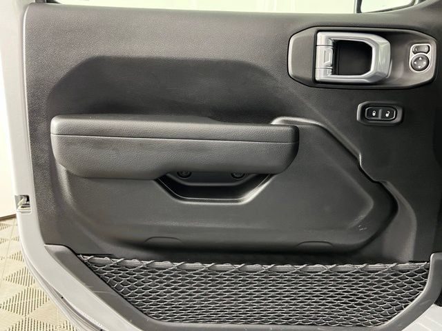 Used 2022 Jeep Wrangler Unlimited Sport AWD/4WD image 20