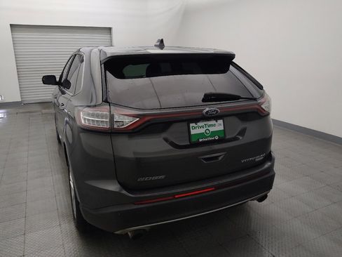 Used 2018 Ford Edge Titanium w/ Technology Package FWD image 6