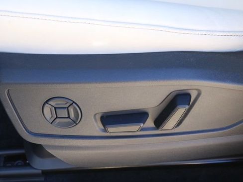 New 2025 Audi Q5 Premium image 15