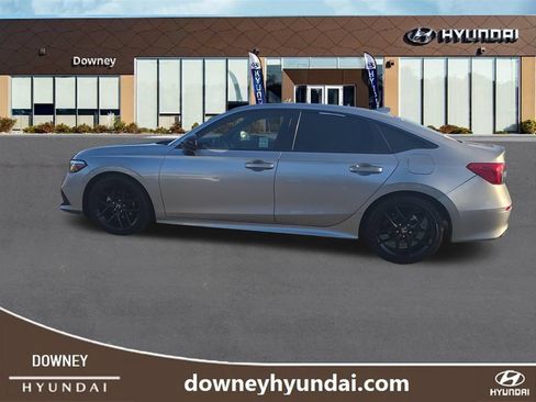 Used 2024 Honda Civic Sport image 2