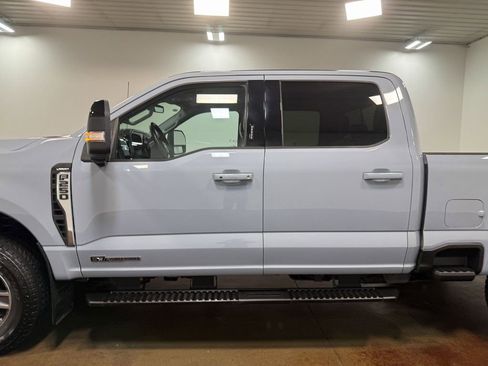 Used 2024 Ford F250 Lariat w/ FX4 Off-Road Package image 38