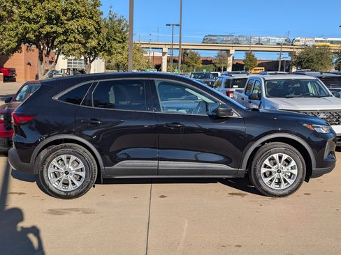 New 2026 Ford Escape Active image 3