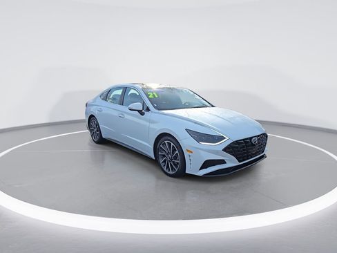 Used 2021 Hyundai Sonata Limited w/ Cargo Package image 2