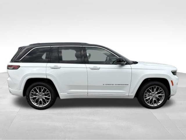 Used 2025 Jeep Grand Cherokee Summit AWD/4WD image 20