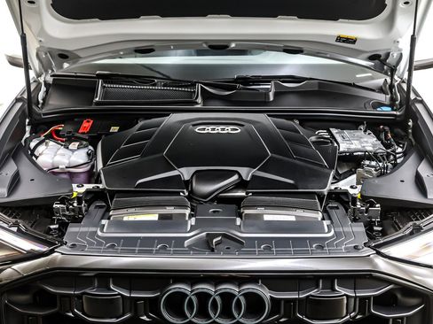 Used 2024 Audi Q8 Premium Plus image 12