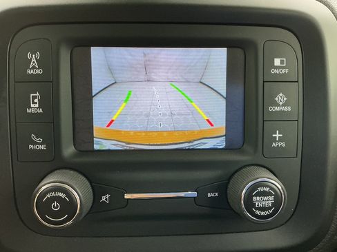 Used 2017 Jeep Renegade Latitude w/ Cold Weather Group AWD/4WD image 34
